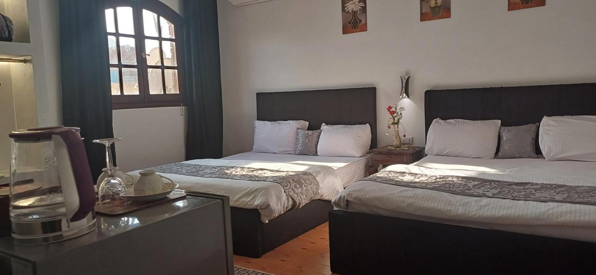 Pyramids Kingdom - Guest House Kafrat al Jabal Exterior foto