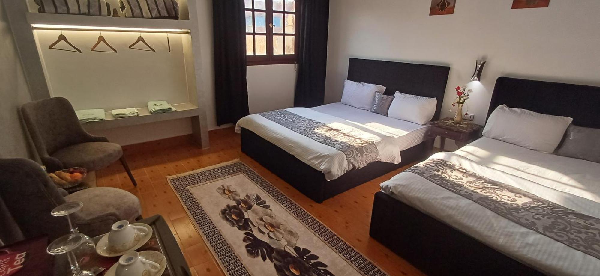 Pyramids Kingdom - Guest House Kafrat al Jabal Exterior foto
