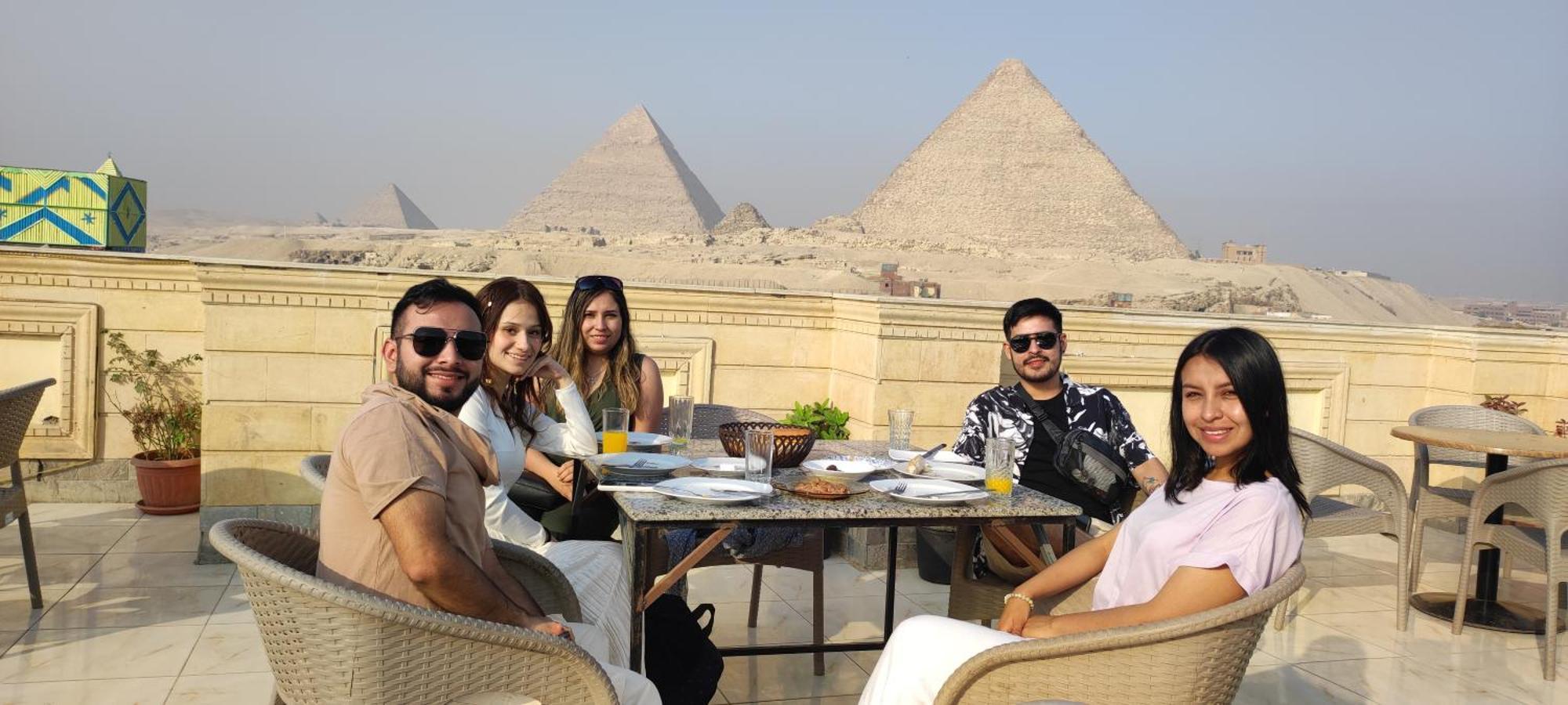Pyramids Kingdom - Guest House Kafrat al Jabal Exterior foto