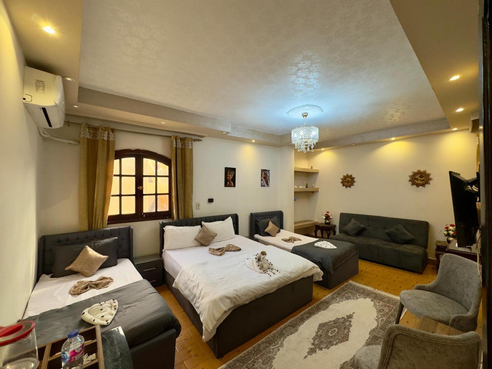 Pyramids Kingdom - Guest House Kafrat al Jabal Exterior foto