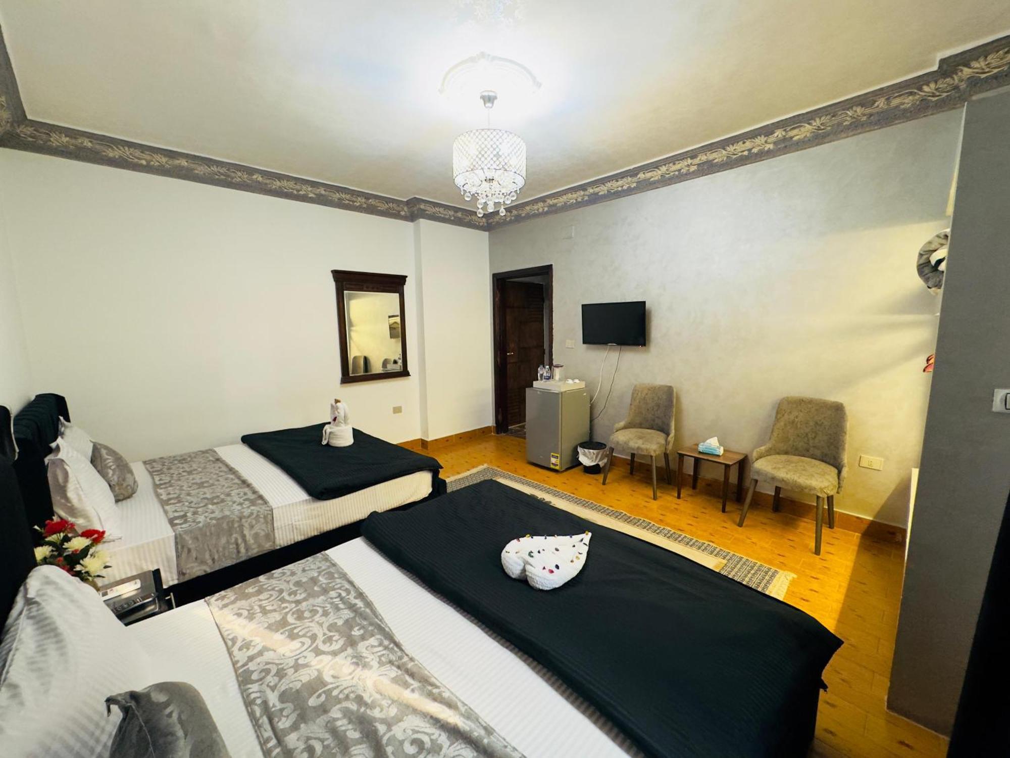 Pyramids Kingdom - Guest House Kafrat al Jabal Exterior foto